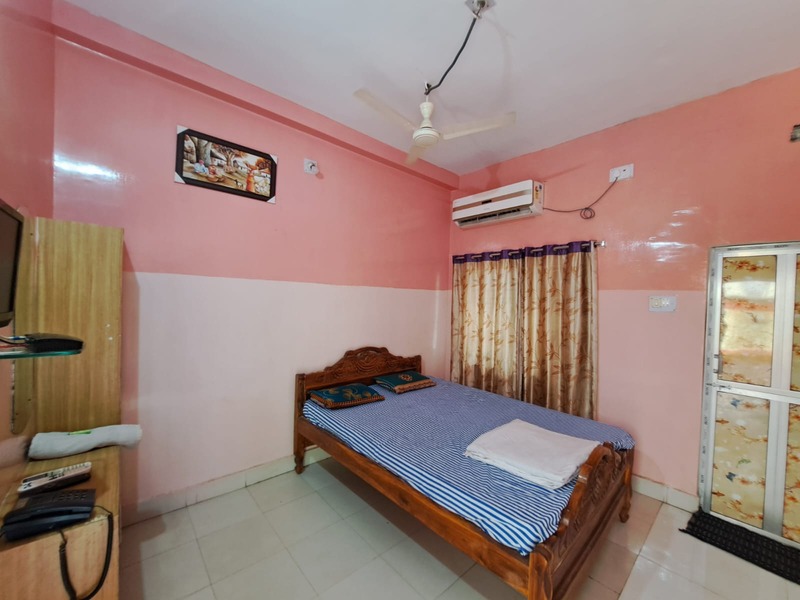 Super Deluxe AC Room